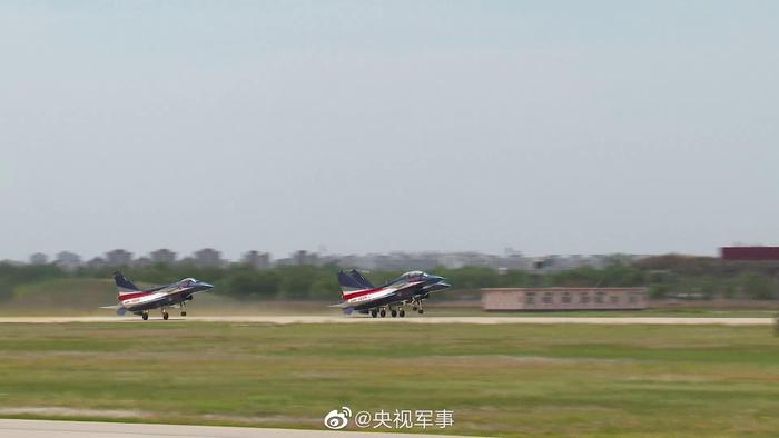 中国空军：八一飞行表演队换装歼-10C后将首出国门