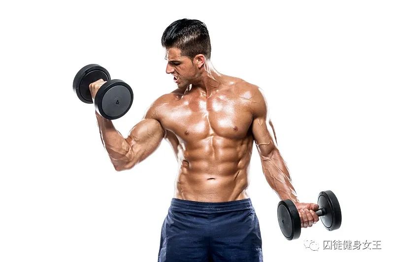 在健身房健身，为什么男人禁止光膀子？答案让你想象不到