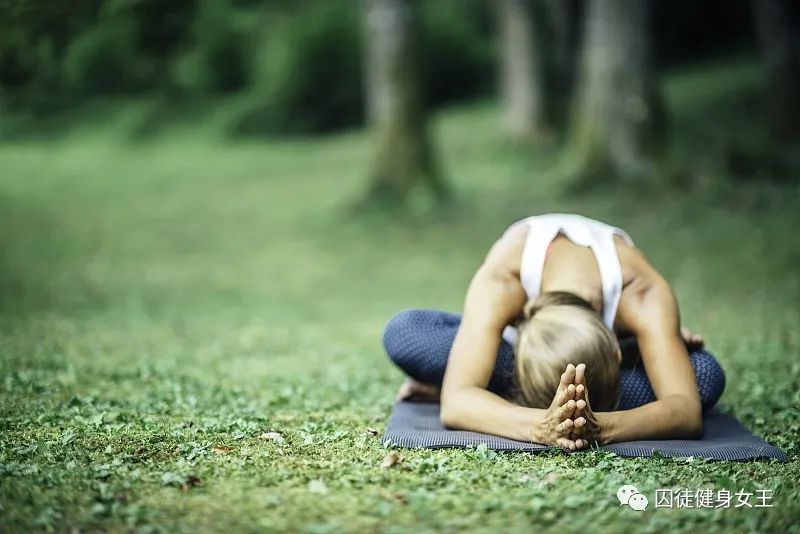 瑜伽——女生健身的首选，你知道做瑜伽有什么好处吗？
