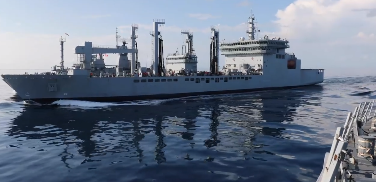 中国海军远洋作战的必备，这款辅助性舰艇，远比万吨大驱更重要？