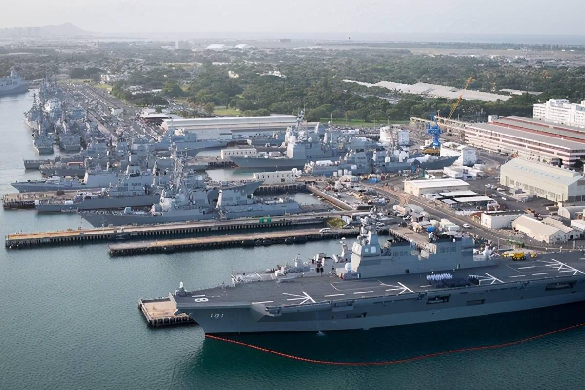 外媒：中国多造军舰“穷兵黩武”！航母编队将是我们的海上长城