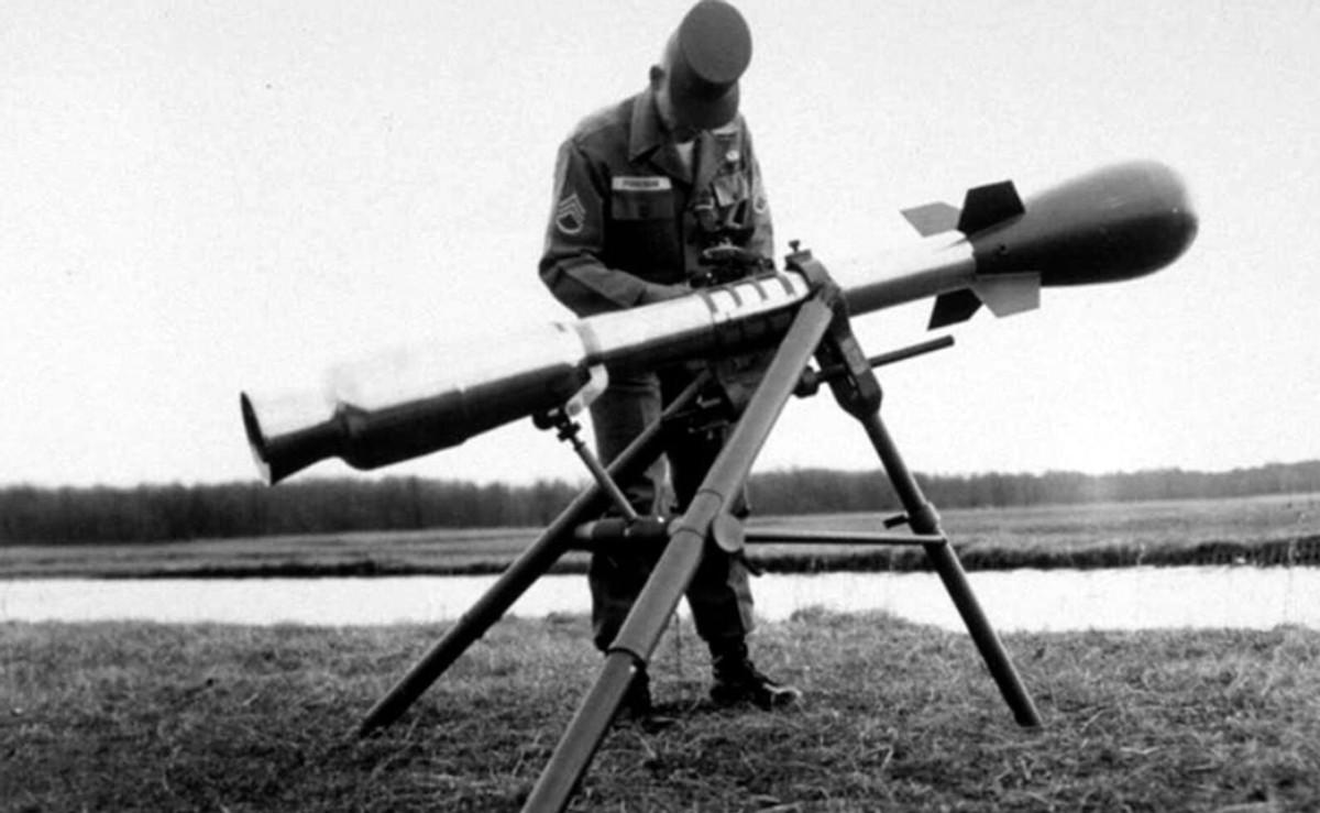 美军M28/M29无后坐力炮，能发射小型核弹，专为对付苏军钢铁洪流