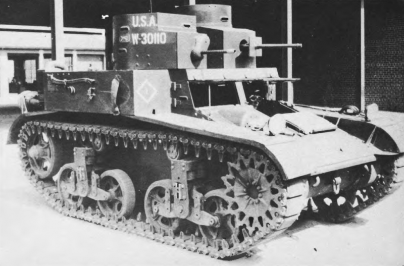 二战美军M2坦克，堆砌枪炮的装甲猛兽，多次改进却从未参加实战？
