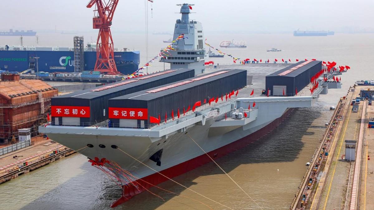 福建舰动力测试顺利，下半年海试成定局，海军2025年三航母服役？