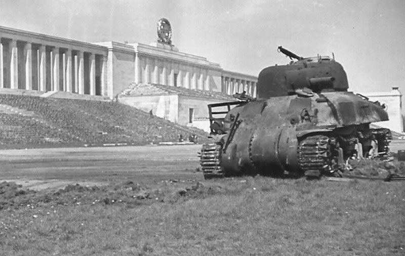 “武功再高也怕菜刀”，二战盟军谢尔曼坦克，各类被击毁的场景