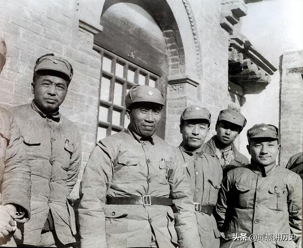 彭总军旅生涯中，四位军事搭档，两位英勇牺牲，两位成为开国上将
