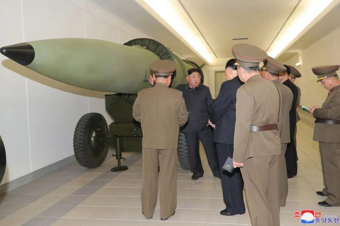 朝鲜核武器工厂曝光，核弹头小型化技术，令人瞠目结舌！