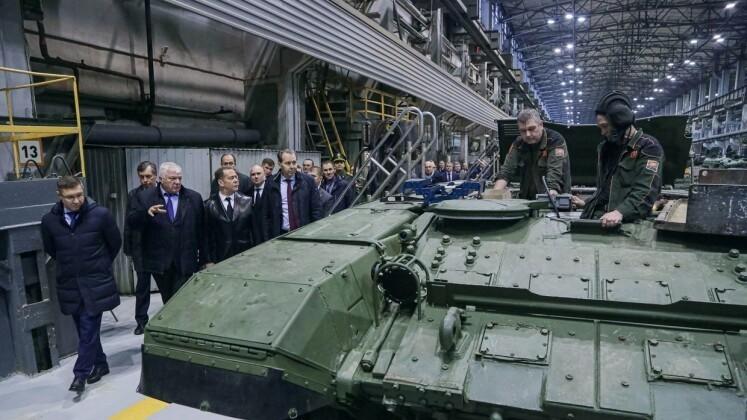 准备交付1500辆坦克，俄军又有大动作，援乌的西方坦克要慌了？
