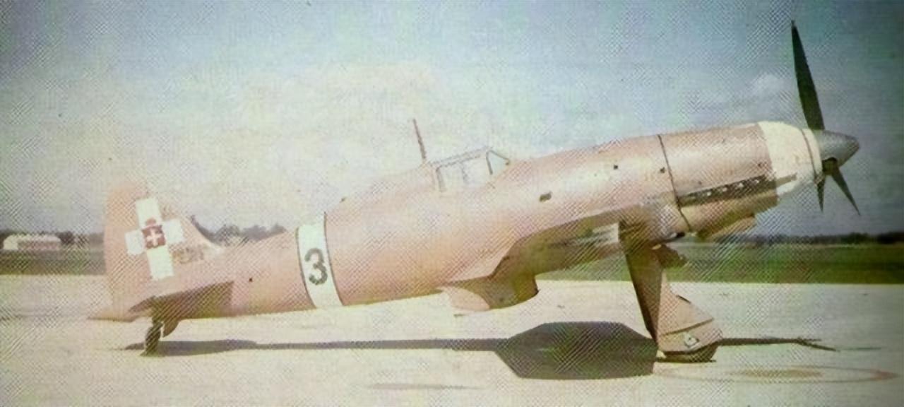 二战经典武器，意大利空军马基“霹雳”战斗机，一张好牌打稀烂