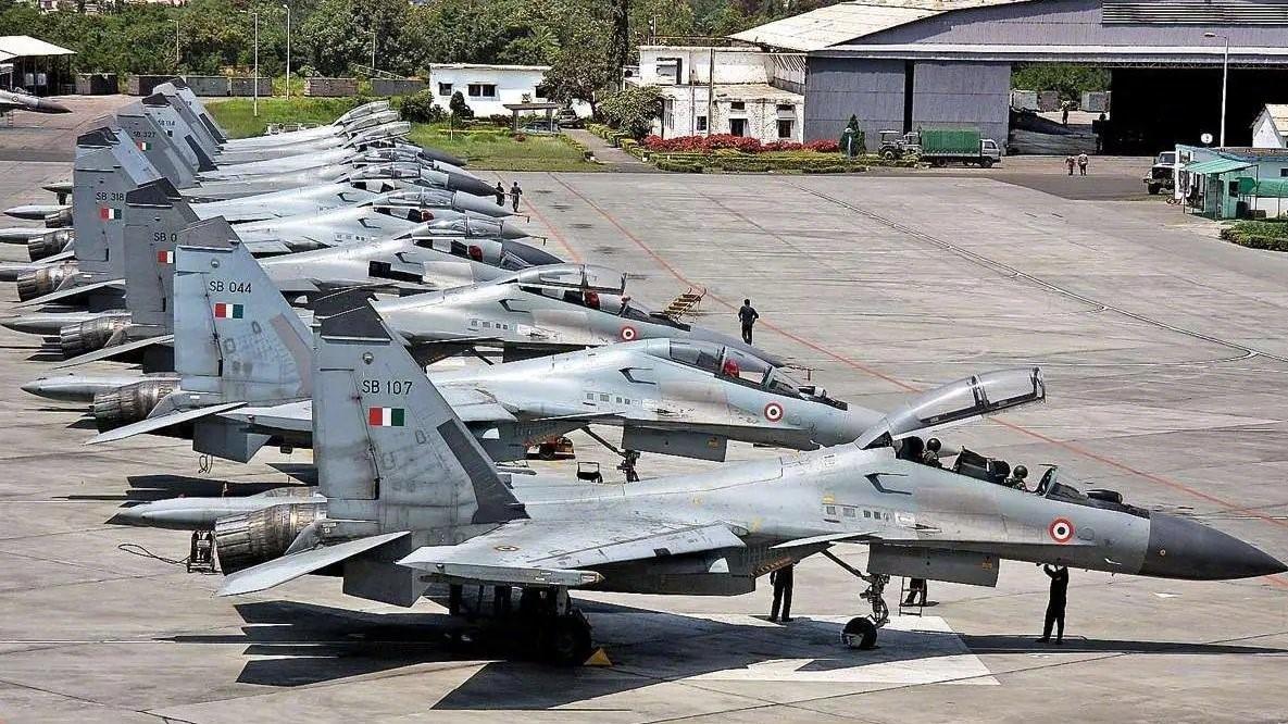 42比36，巴空军四代半战机反超印度，歼-35、运油-20B也会出口？