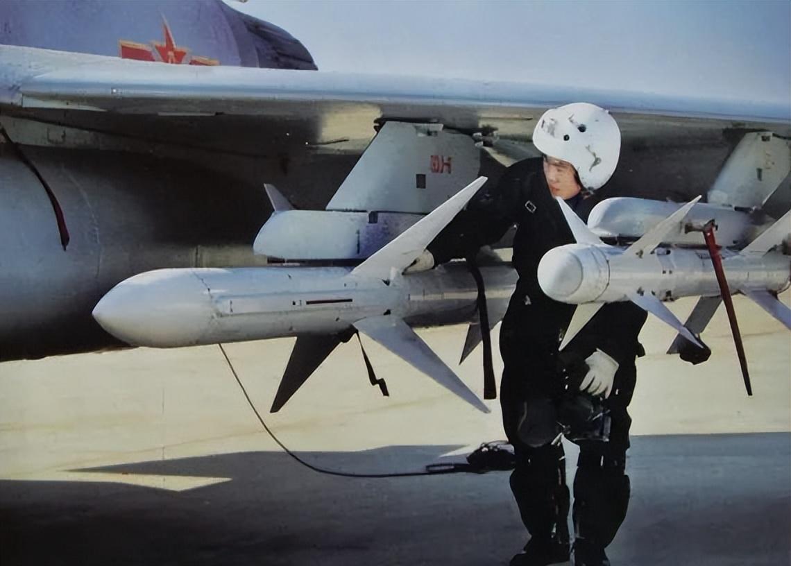 祝贺歼-10战机首飞25周年，老骥伏枥的老型号，还能继续改进吗？
