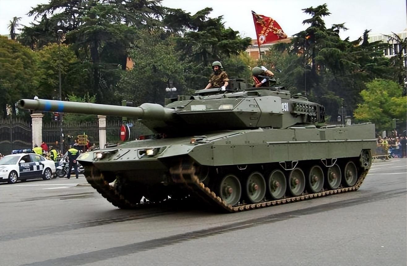坑惨了！德国援助乌克兰“豹2”坦克犹豫不决，究竟是何原因？
