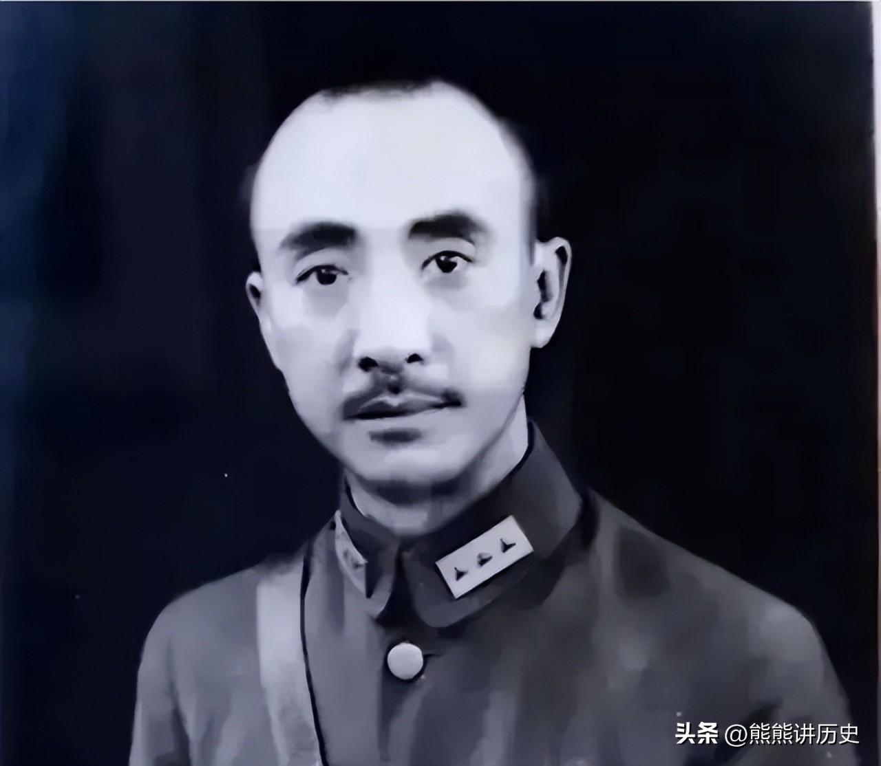 跟着蒋介石一起赴台的三位川军高级将领，后来结局如何？