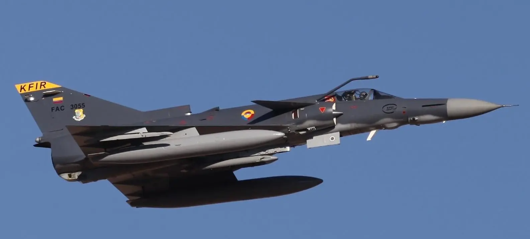 啪啪打脸！印媒吹上天的“光辉”战机，为何会输给韩国的FA-50？