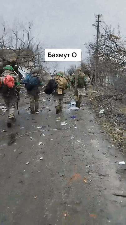 提桶跑路？阿特木斯克之战结束乌军撤退，这是俄军的一点小胜利？