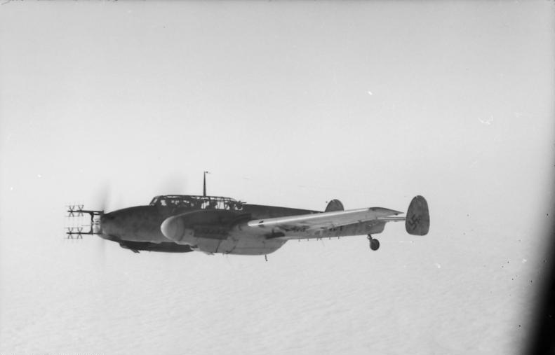 火力强劲！二战德国空军Bf110重型战斗机，在夜战中一度大放异彩