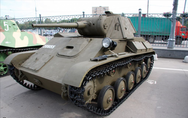 苏联T-70轻型坦克，机动性强却防护力薄弱，曾被德军大量摧毁