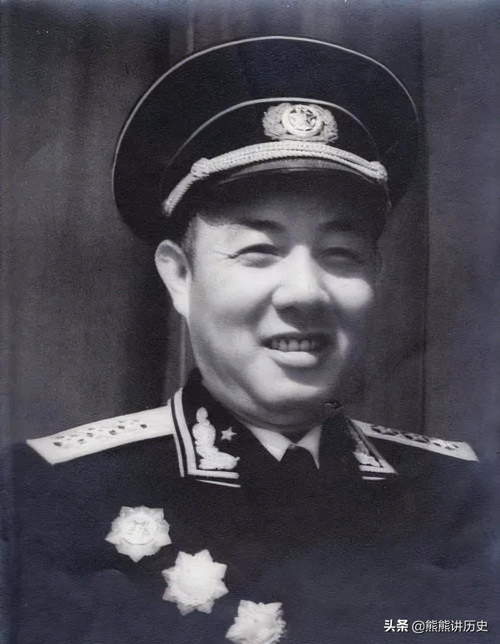 杨勇将军的两任搭档，都是优秀政工将领，他们担任的职位都不低