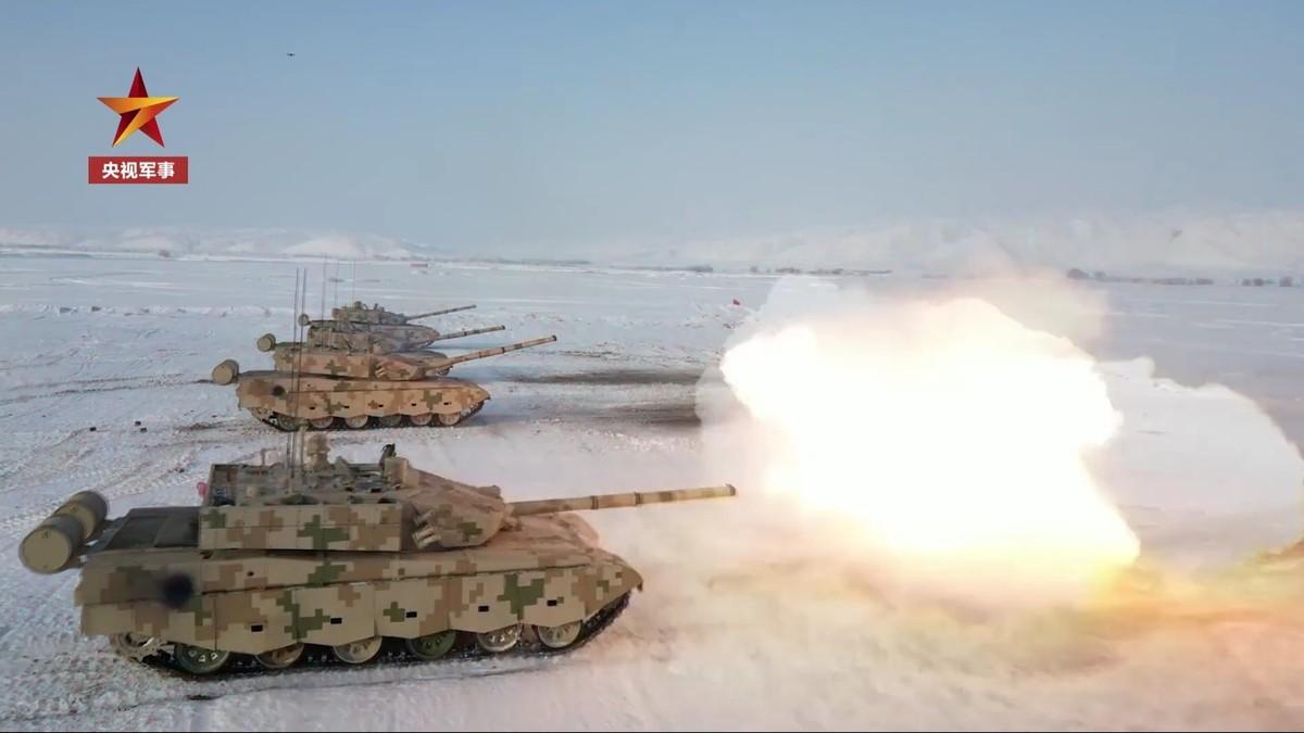 好消息！中国99A坦克成建制列装，“阅兵坦克”的谣言不攻自破