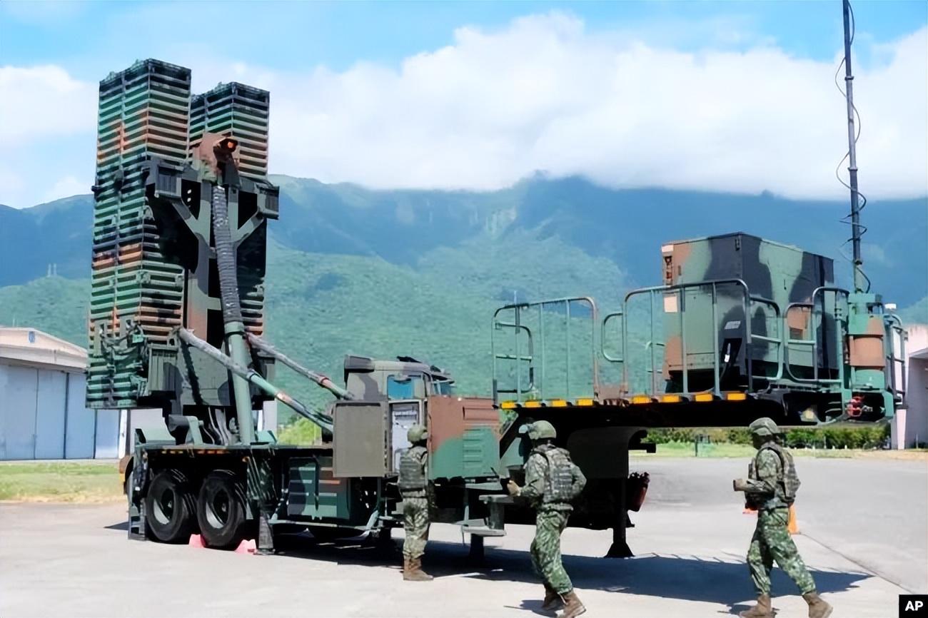 真金白银！美国出100亿美元军援台湾，参考乌克兰经验建设台军？