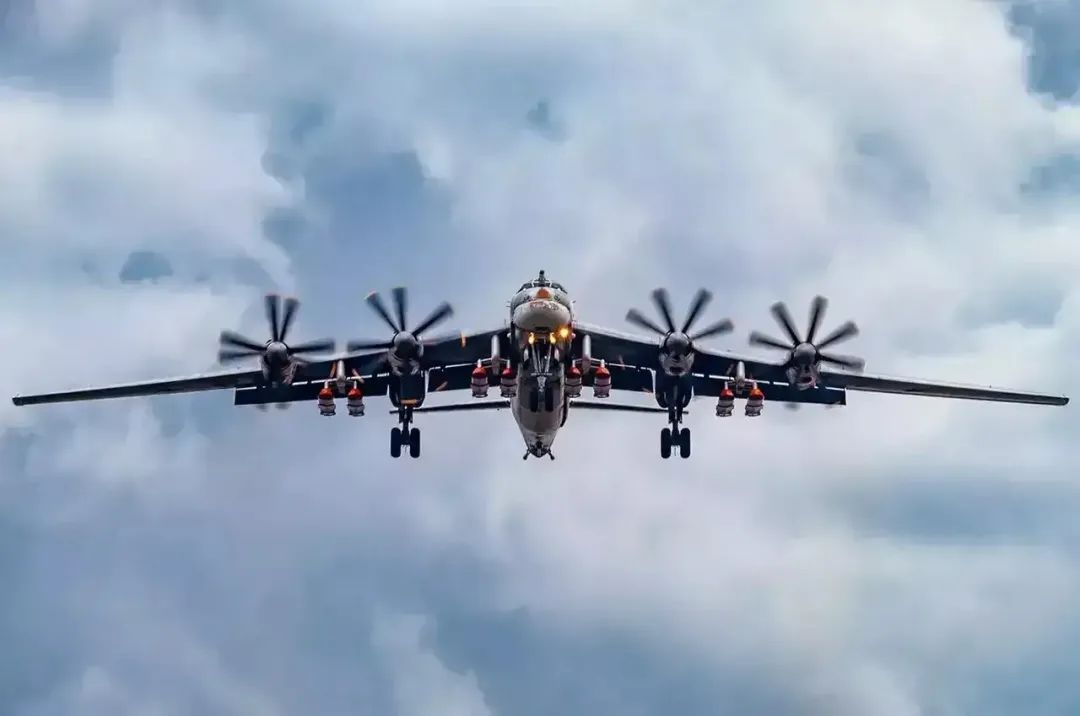 网友吓一跳！俄罗斯图-95MS战略轰炸机惊现杭州，发生了什么？