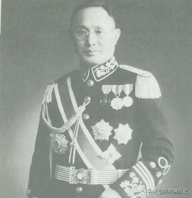 蒋介石阵营的第一任陆军总司令，总参谋长，国防部长都是谁？
