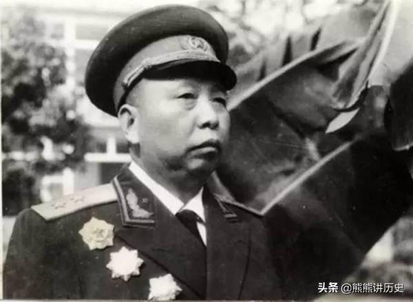 比陈伯钧，韩先楚更有资格，担任第12兵团副司令员的将领是谁？