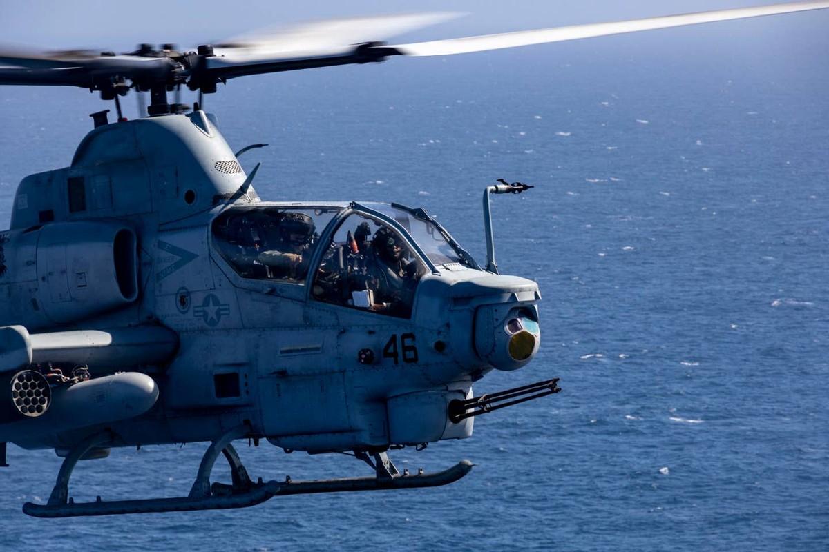 火力不输阿帕奇！AH1Z“蝮蛇”武装直升机，美军为何不再买了？