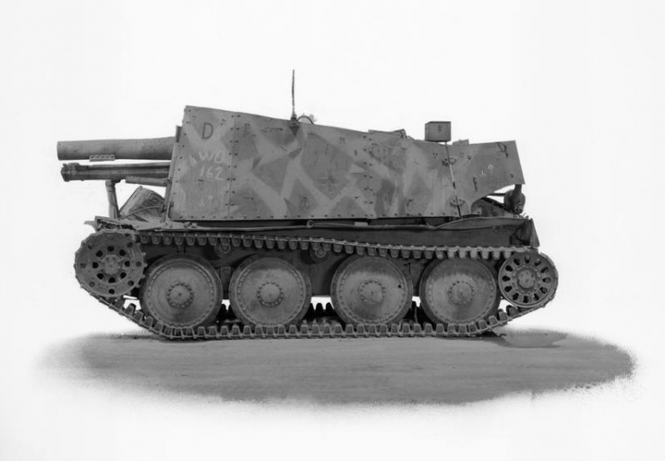 小车扛大炮！二战德军的支援利器蟋蟀式自行火炮，火力猛机动性强