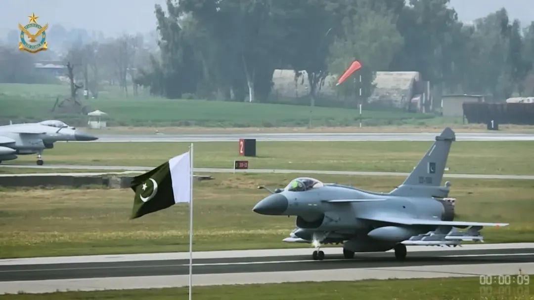 第二批歼-10CE即将到位！巴基斯坦三军装备，未来还能添点啥？