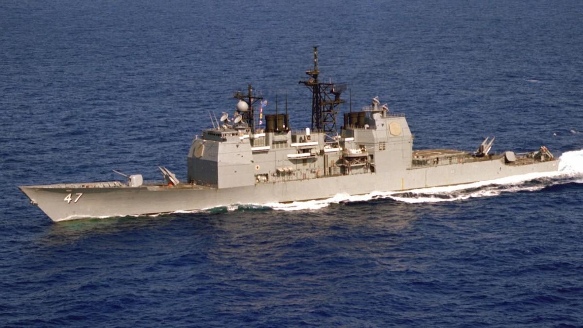 在骄傲中落后！美国海军22艘巡洋舰即将退役，未来全力追赶055？