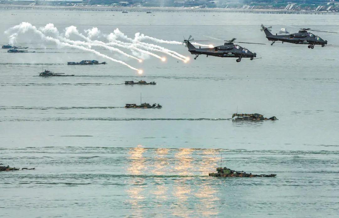 台海军演结束，歼-20继续警巡台湾岛周边，“好戏”才刚刚开始？