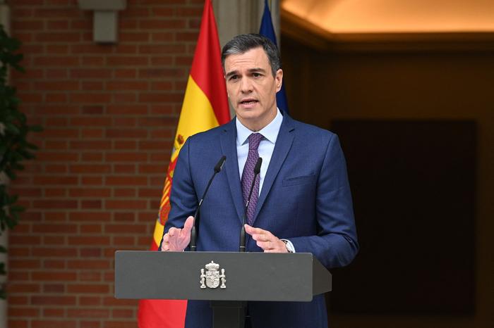 提前大选，西班牙首相桑切斯的“一步险棋”