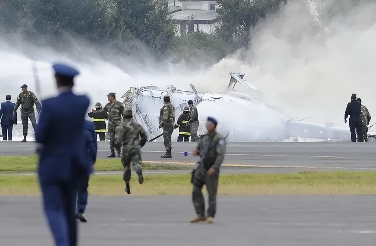 马来西亚准备采购印度“光辉”战斗机，飞行员不怕摔死吗？