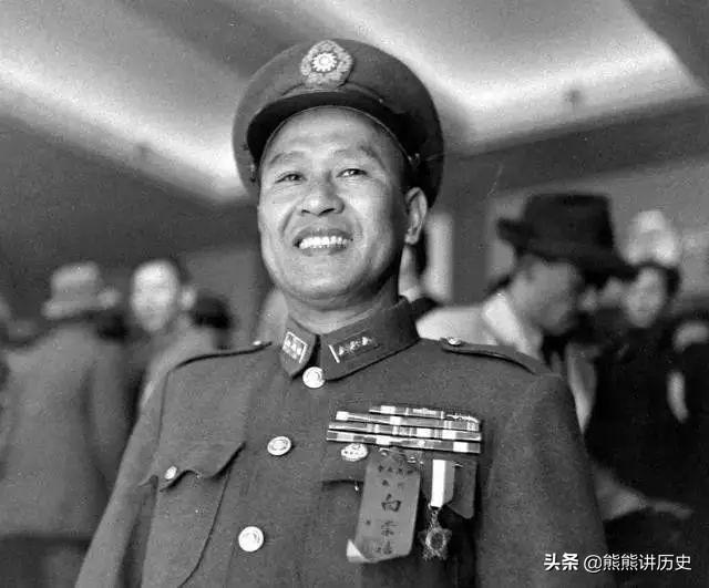 逐鹿中原的淮海大战，看看双方指挥官，才知道蒋介石输得并不冤