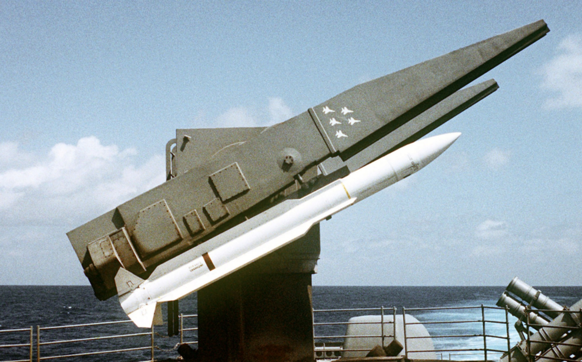 一弹多用？美国标准6防空导弹成功击沉靶舰，反舰作战再添杀器