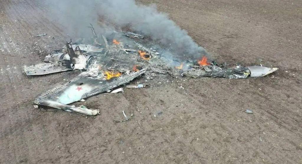 “翻车了”！俄空天军苏-35S被击落，乌克兰究竟使用了什么武器？