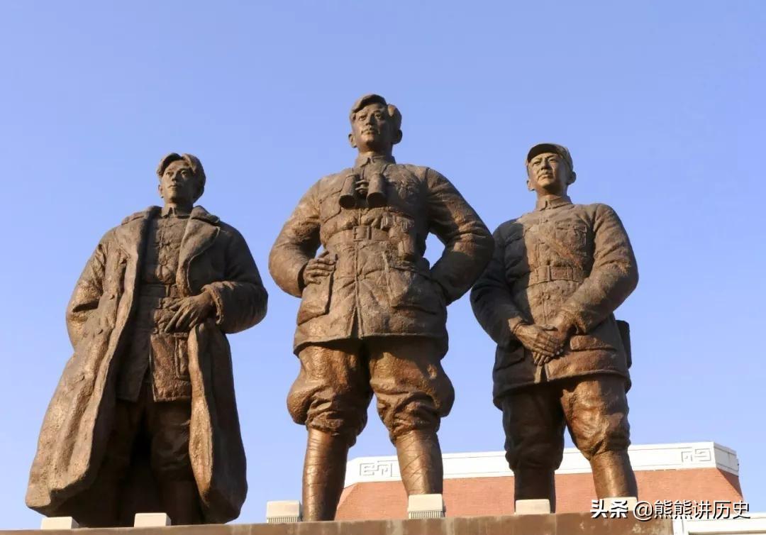 这四位杰出的军事将领，和林总都是同学，如不牺牲至少是大将军衔