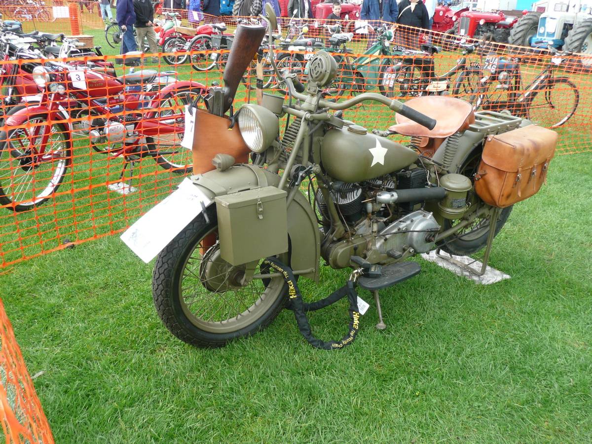 百年老牌！哈雷摩托在二战期间的竞争对手，印第安摩托公司
