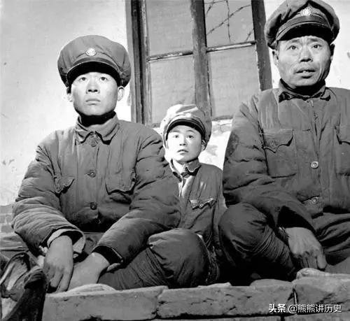 解放南京期间，最先攻占总统府的起义将领吴化文，后来过得怎么样
