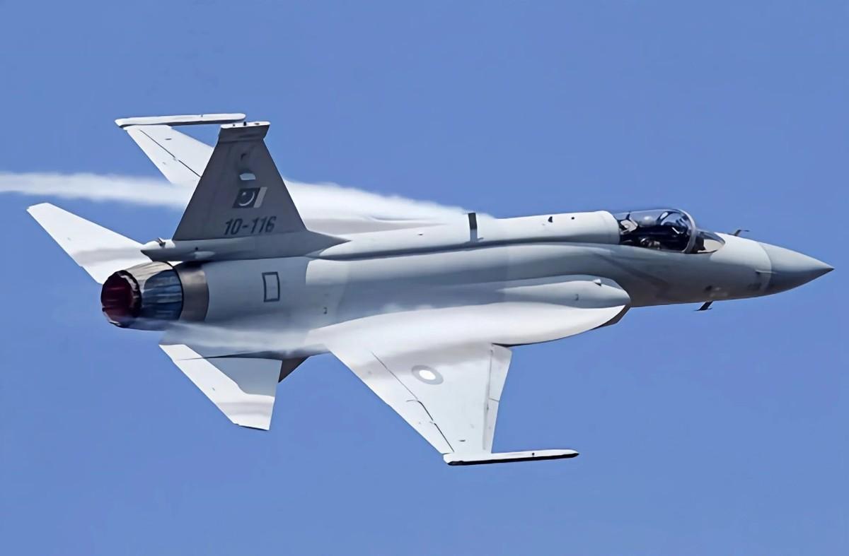 作为中国“盟友”，巴基斯坦多次购买F16，为何从不买歼10