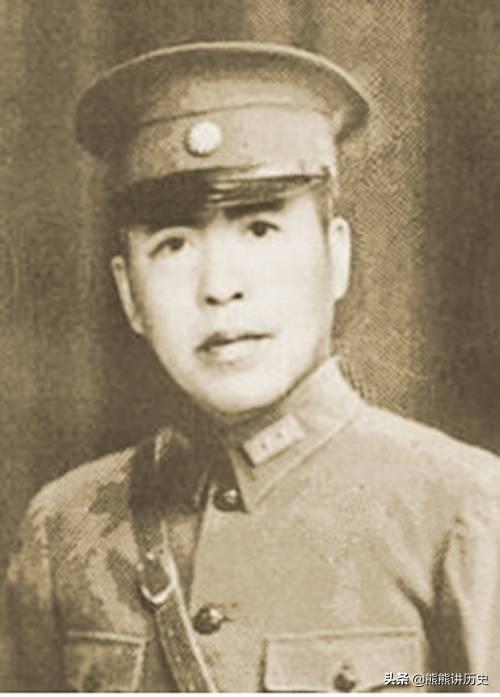 金门战役除了国军将领胡琏，李良荣外，还请了一位日军将领当参谋
