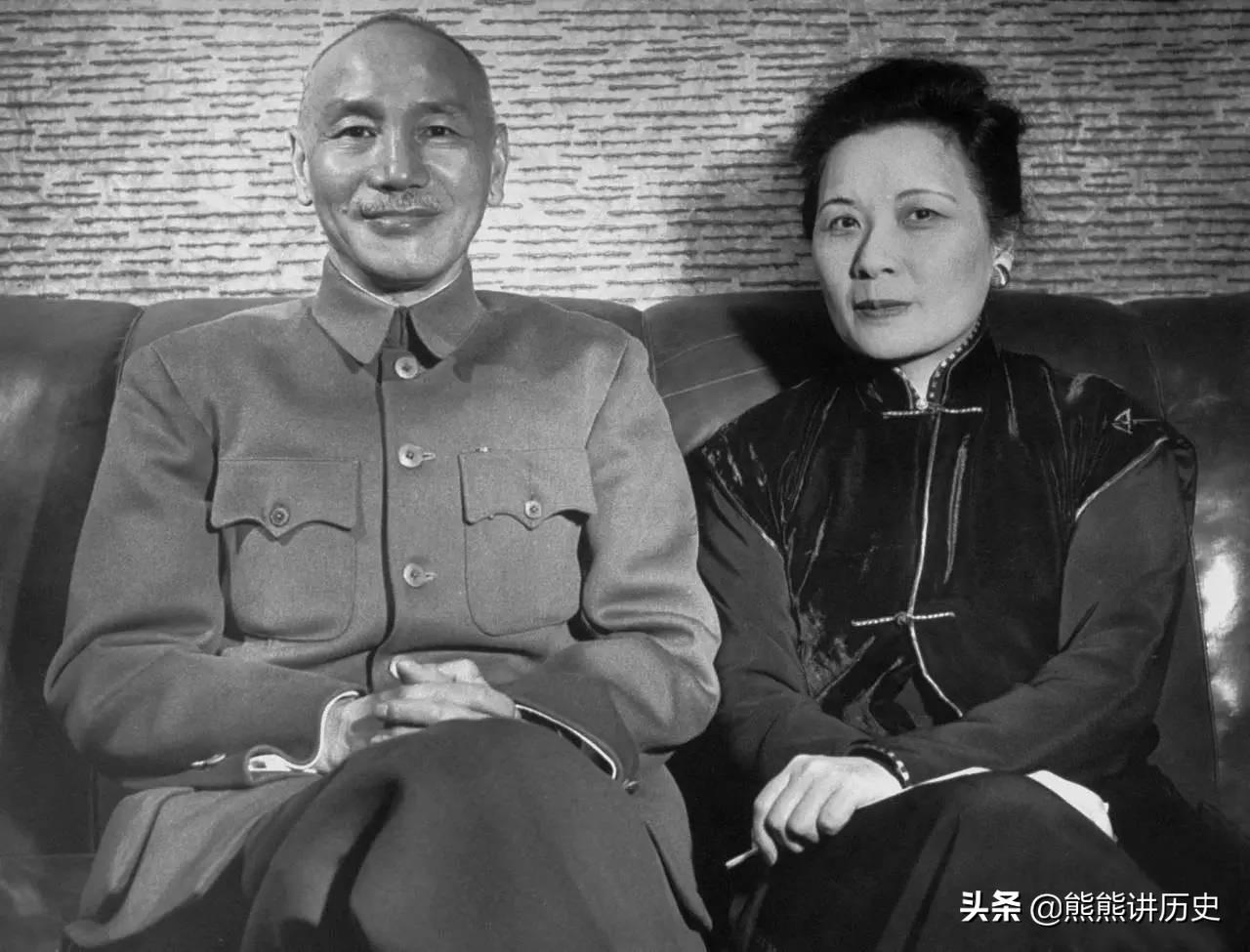 为何跟着蒋介石，一起赴台的国军高级将领，都得不到重用