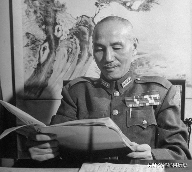 一手打造，国军装甲部队的徐庭瑶，为何没有得到蒋介石的重任