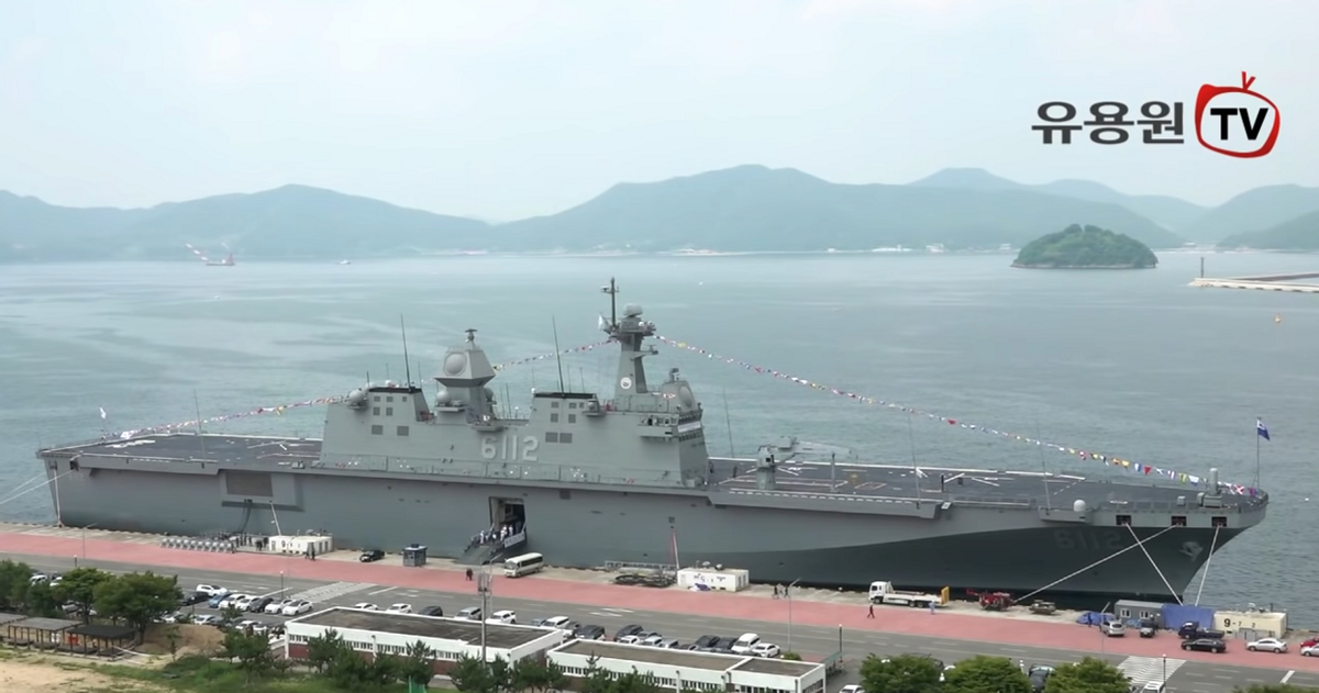 大韩民国的野心，第二艘两栖攻击舰入役，目标直指日本