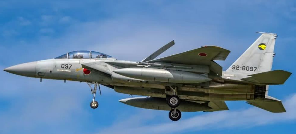 扼杀日本野心，日本放弃为F15配音隐身巡航导弹，原因竟是没钱了