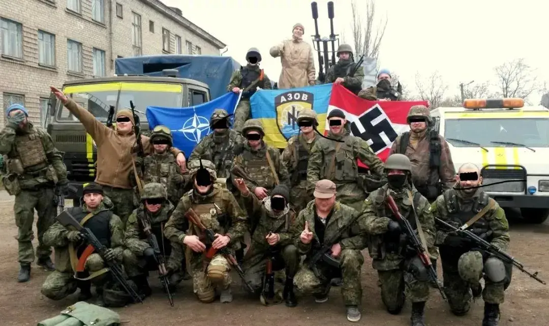 乌克兰青年向红军老兵行纳粹礼？！新纳粹这帮人都是什么玩意？