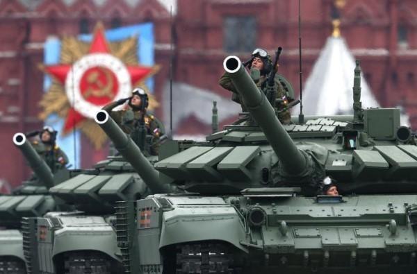 乏陈可善，俄罗斯阅兵式声势浩大，武器装备都是老面孔