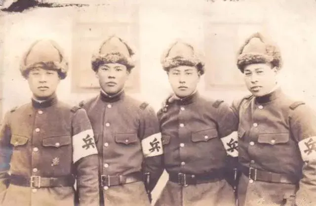日本兵大多是朴实的农村孩子，为什么侵华时这么残忍？