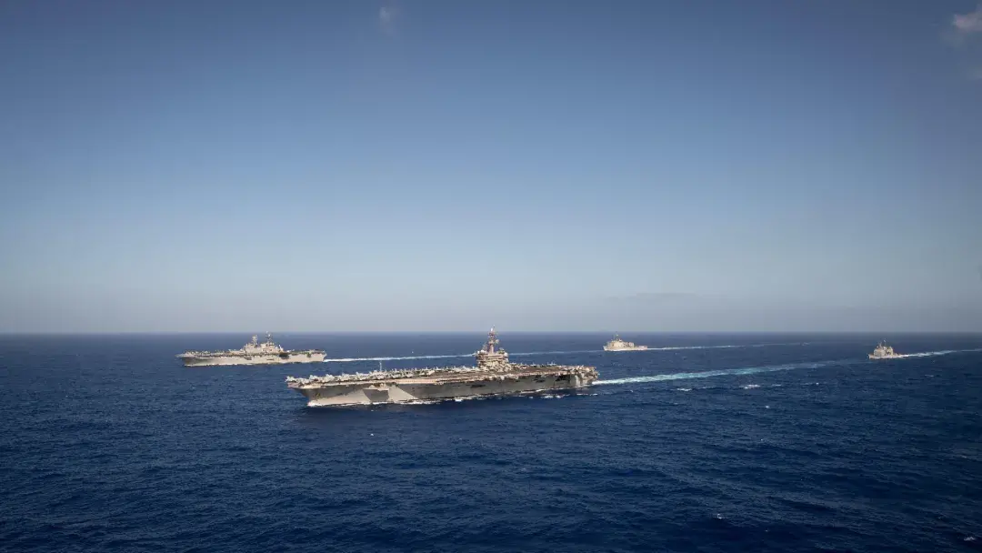 2021年的南海风波再起！美国海军“双航母”战斗群三进南海
